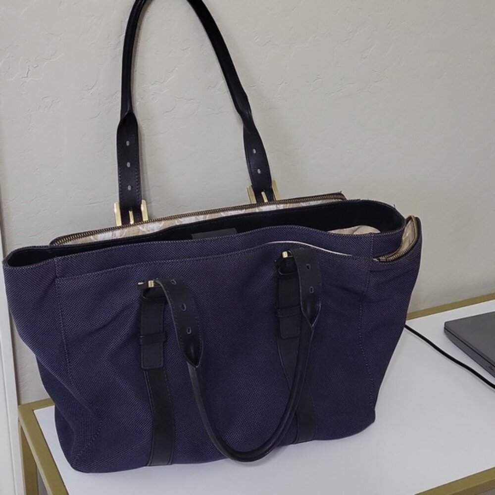 India Hicks Duchess of Windsor Laptop/Briefcase Leather Trim Handles - Picture 9 of 15